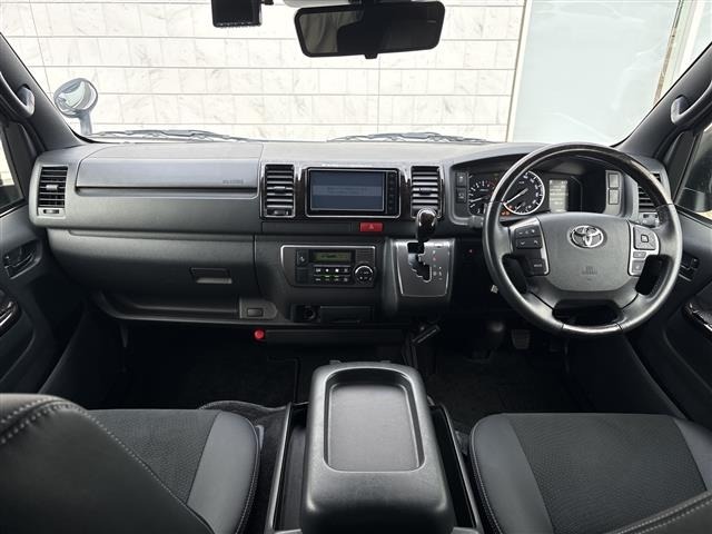 Toyota HIACE VAN 2020 8260593-15