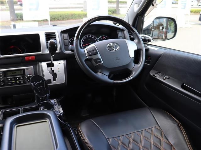 Toyota HIACE VAN 2016 8260594-12