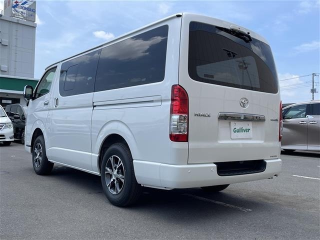 Toyota HIACE VAN 2026 8260595-13