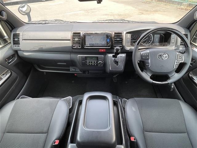 Toyota HIACE VAN 2026 8260595-14