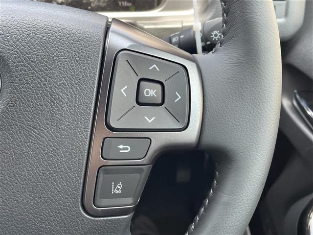 Toyota HIACE VAN 2026 8260595-7