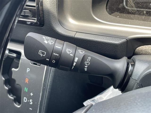 Toyota HIACE VAN 2026 8260595-8