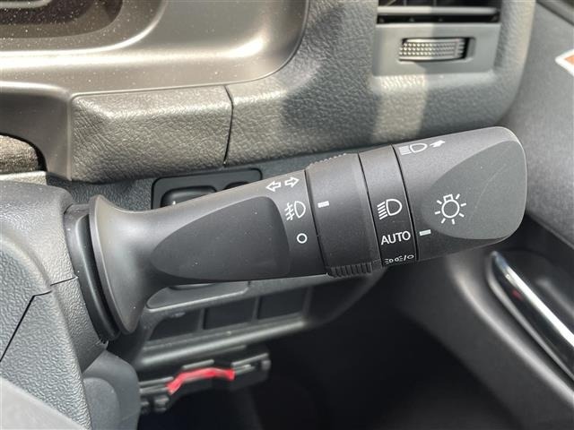 Toyota HIACE VAN 2026 8260595-9