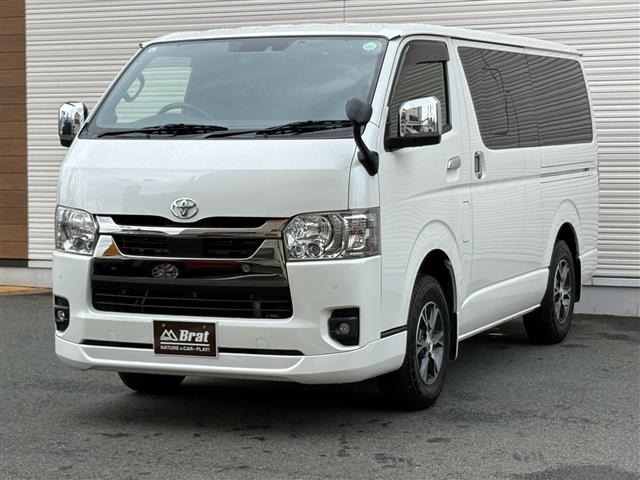 Toyota HIACE VAN 2023 8260598-0