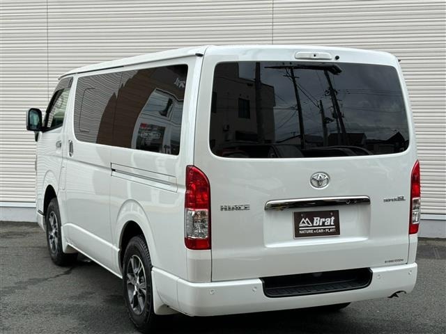 Toyota HIACE VAN 2023 8260598-13