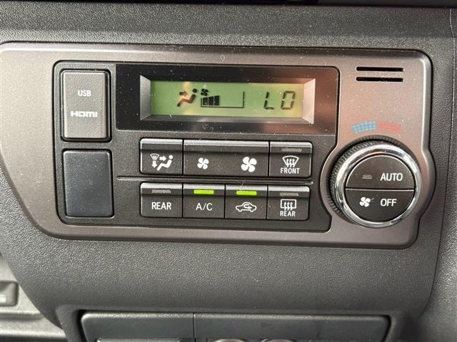 Toyota HIACE VAN 2023 8260598-20