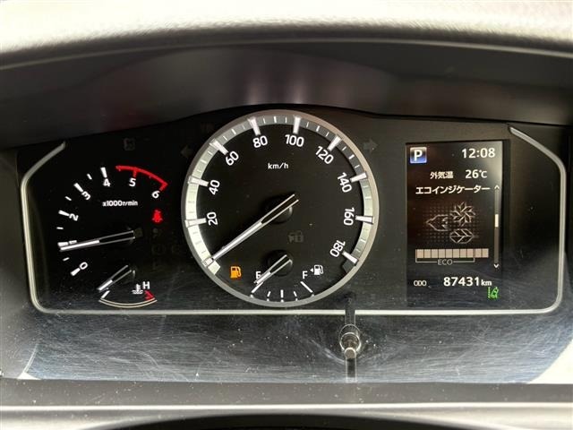 Toyota HIACE VAN 2023 8260598-3