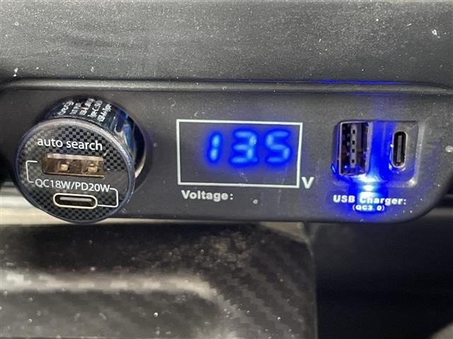 Toyota HIACE VAN 2019 8260601-5