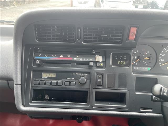 Toyota HIACE VAN 1999 8260607-18