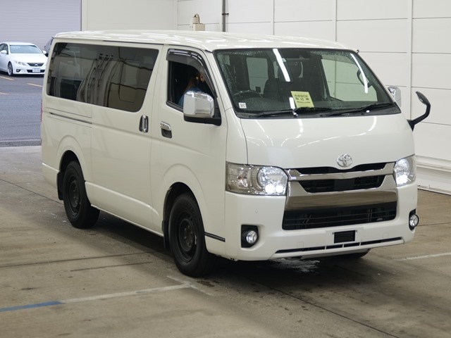 Toyota HIACE VAN 2021 8260640-0