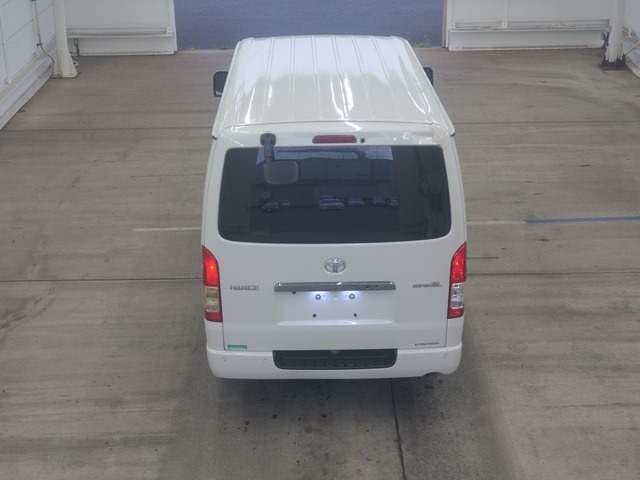 Toyota HIACE VAN 2021 8260640-3