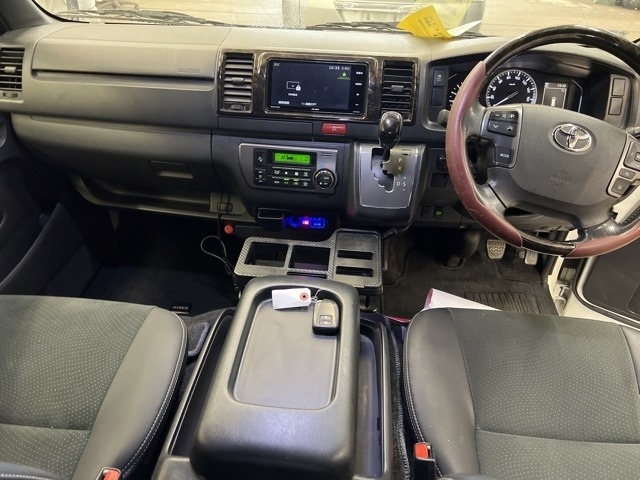 Toyota HIACE VAN 2021 8260640-5