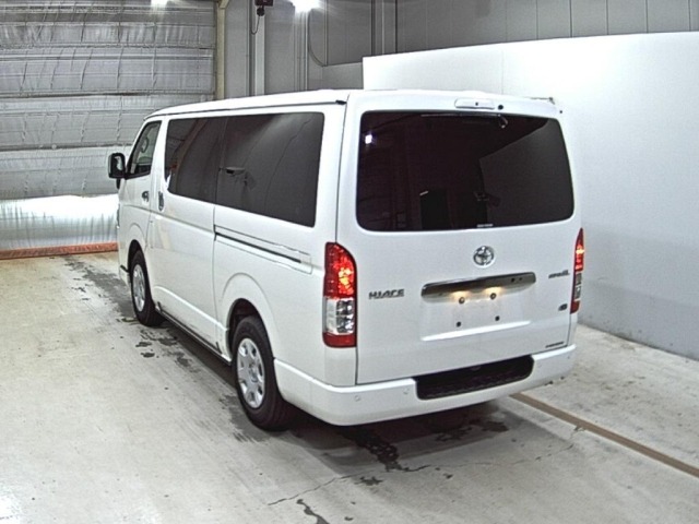 Toyota HIACE VAN 2025 8260652-1