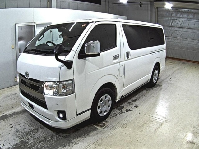 Toyota HIACE VAN 2025 8260652-4