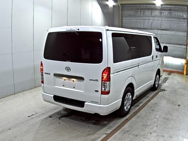 Toyota HIACE VAN 2025 8260652-5