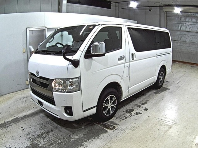 Toyota HIACE VAN 2025 8260653-4