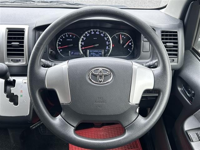 Toyota HIACE WAGON 2017 8265796-3