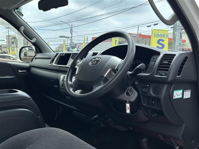 Toyota HIACE WAGON 2017 8265796-9