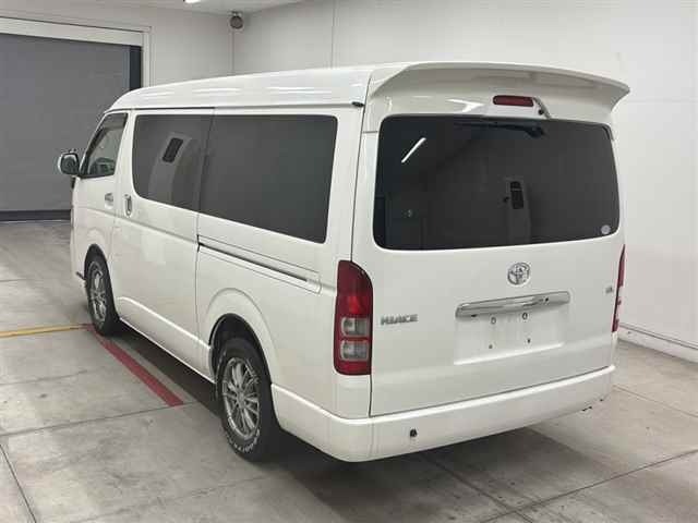 Toyota HIACE WAGON 2013 8265807-1