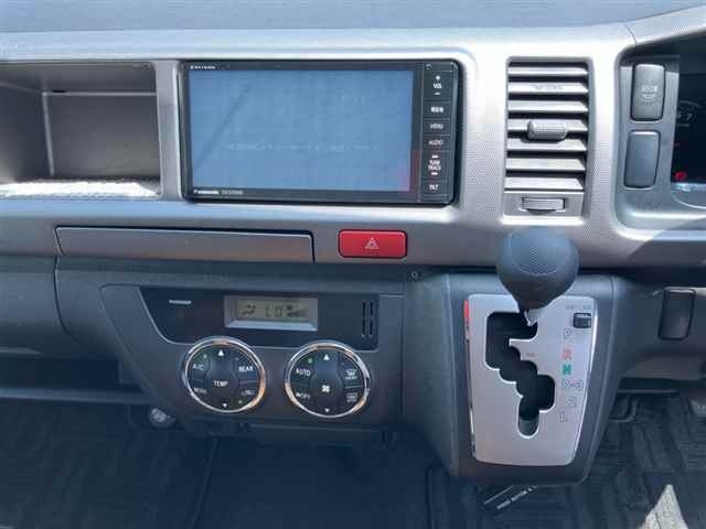 Toyota HIACE WAGON 2013 8265807-6