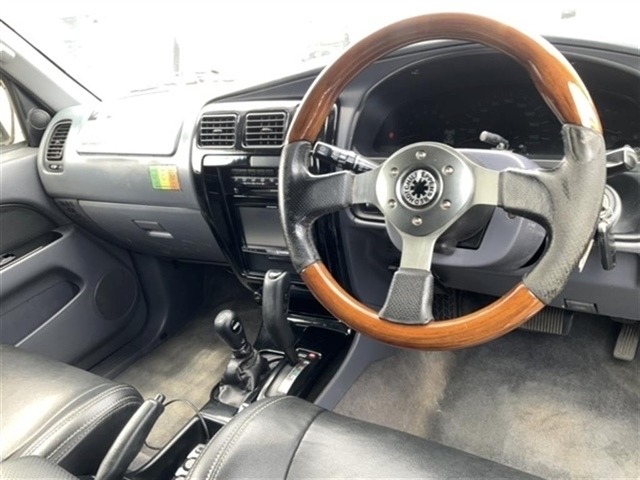Toyota HILUX SURF 1998 8259415-3