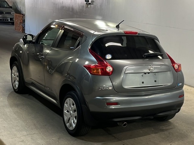 Nissan JUKE 2012 8267493-1