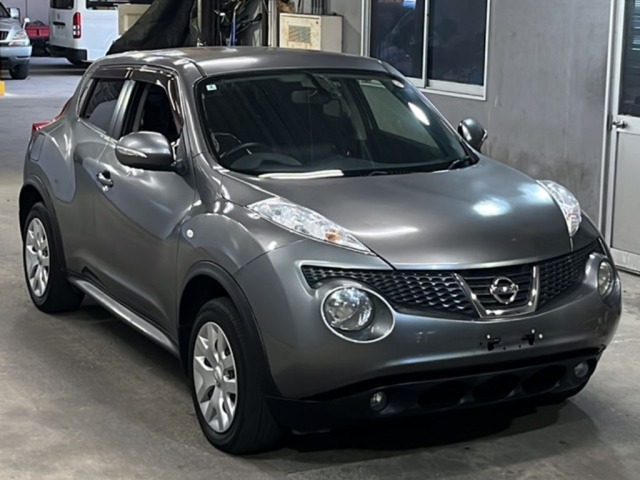 Nissan JUKE 2012 8267493-4