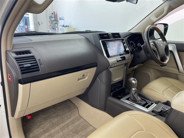 Toyota LAND CRUISER PRADO 2018 8267620-11