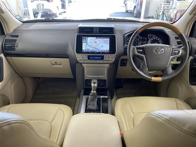Toyota LAND CRUISER PRADO 2018 8267620-14