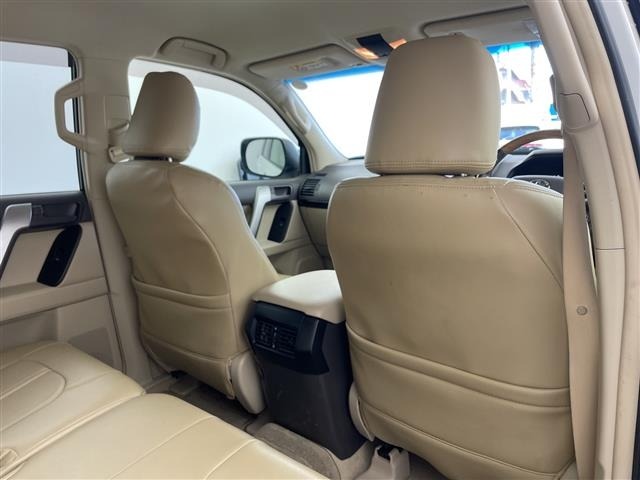 Toyota LAND CRUISER PRADO 2018 8267620-5