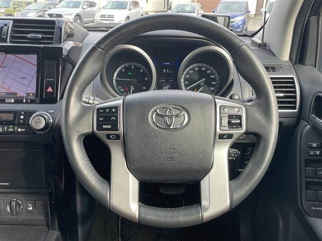 Toyota LAND CRUISER PRADO 2017 8267623-1