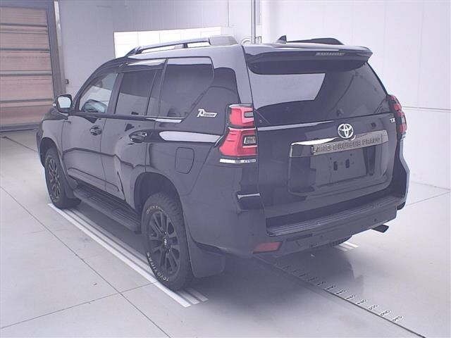 Toyota LAND CRUISER PRADO 2022 8267625-1