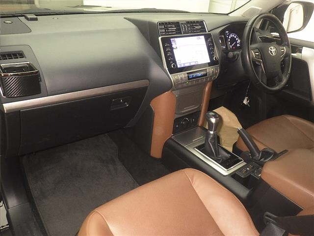 Toyota LAND CRUISER PRADO 2022 8267625-4
