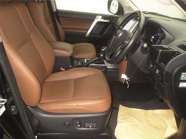Toyota LAND CRUISER PRADO 2022 8267625-5