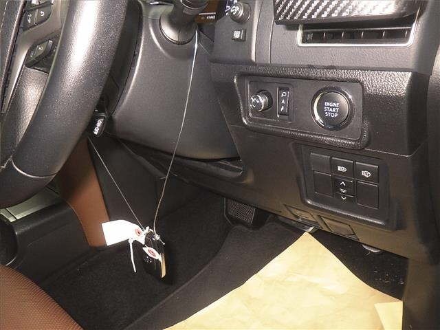 Toyota LAND CRUISER PRADO 2022 8267625-8