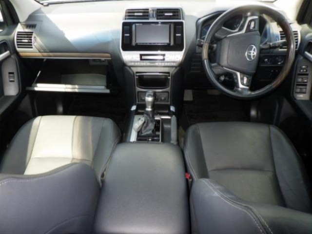 Toyota LAND CRUISER PRADO 2018 8267626-3