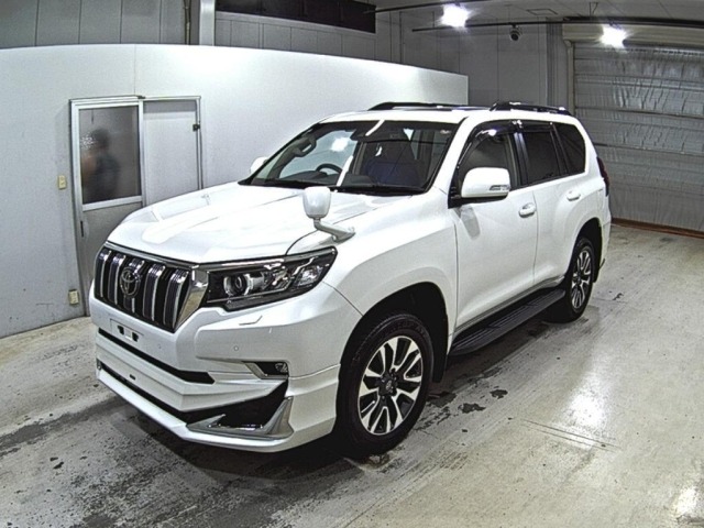 Toyota LAND CRUISER PRADO 2023 8267628-4