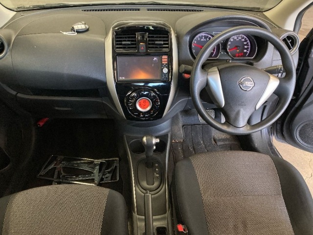Nissan LATIO 2015 8261572-3