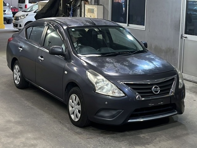 Nissan LATIO 2015 8261572-4