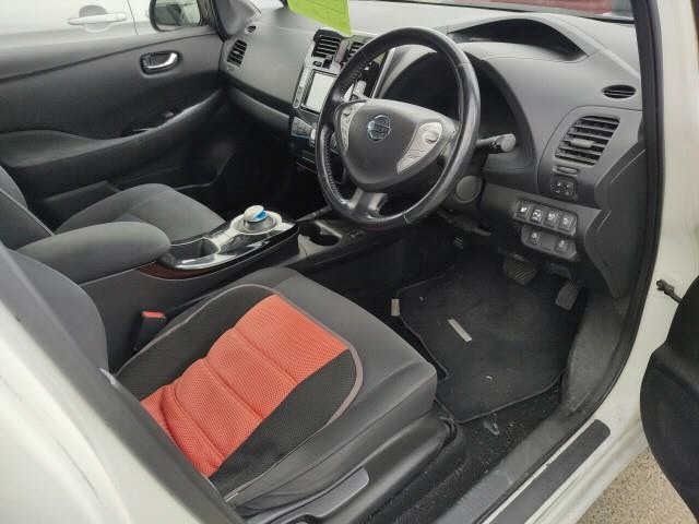 Nissan LEAF 2013 8260989-3
