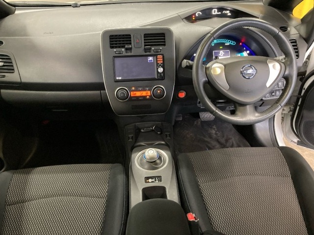 Nissan LEAF 2016 8260992-3