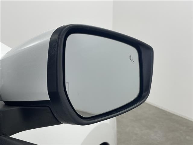 Nissan LEAF 2024 8261067-3