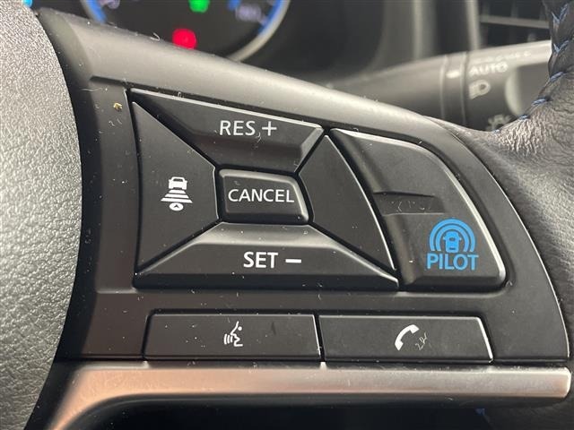 Nissan LEAF 2024 8261067-8