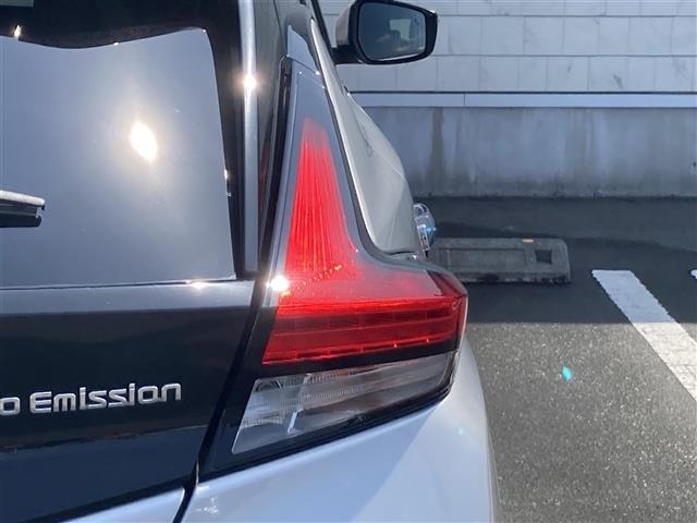 Nissan LEAF 2020 8261078-17