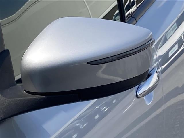 Nissan LEAF 2020 8261078-21