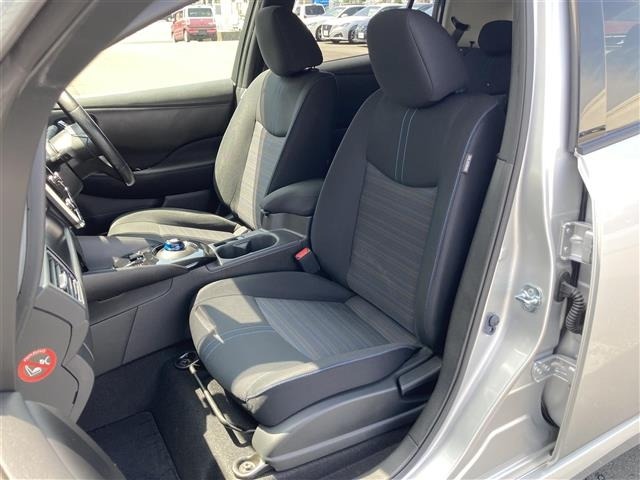 Nissan LEAF 2020 8261078-26