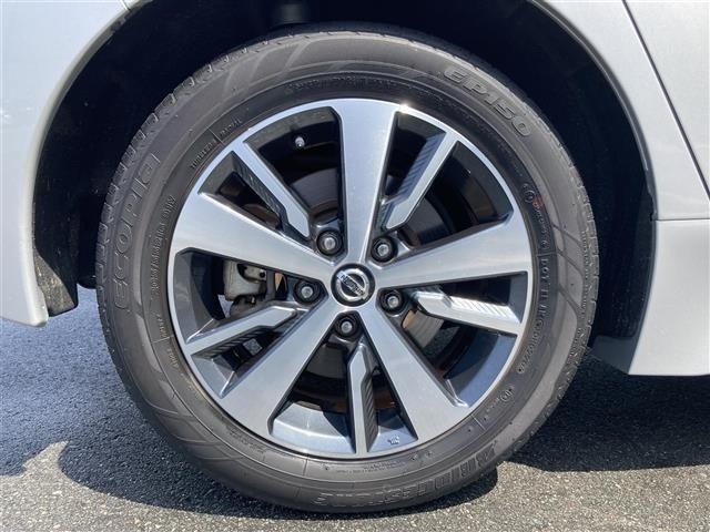 Nissan LEAF 2020 8261078-38