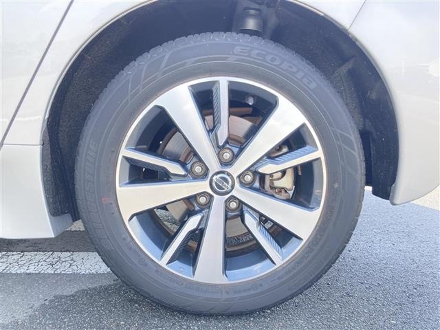 Nissan LEAF 2020 8261078-40