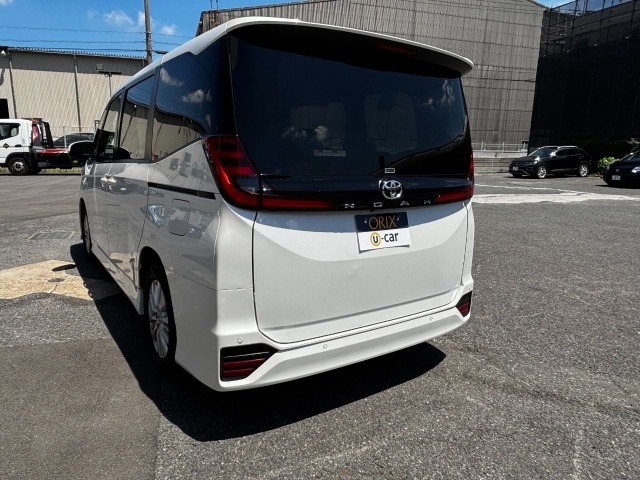 Toyota NOAH 2022 8261058-28