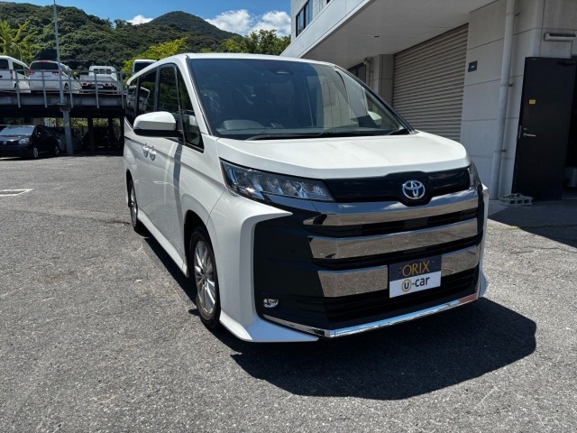 Toyota NOAH 2022 8261058-29